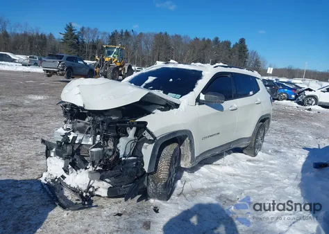 2021 Jeep Compass 80Th Anniversary 4X4 z USA, uszkodzony, nr VIN 3C4NJDEB7MT513629